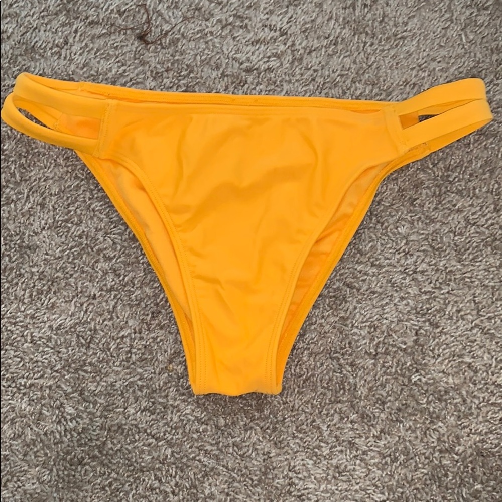 Abercrombie bikini bottoms NEVER WORN